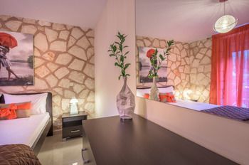 Limneon Villas ไซคิย์นธอสทาวน์ ภายนอก รูปภาพ